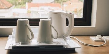 Invenções Sustentáveis: Gadgets Ecológicos para Economizar e Ajudar o Planeta - Cover Image